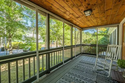 115 Oakview Terrace 1