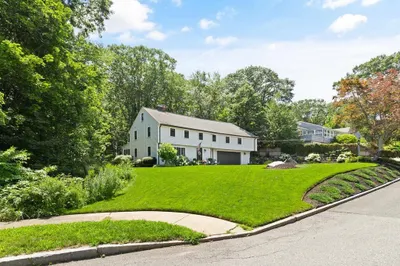 401 Porter St 1