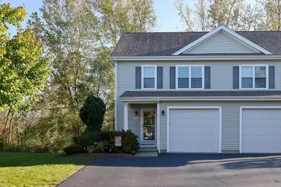 40 Stream View Dr #40
