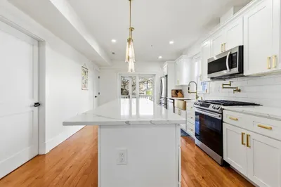 567 Park Street #2
