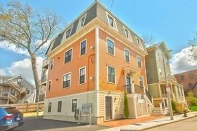 18 Porter St #2