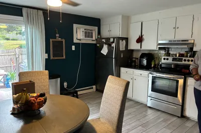 29 Robins St #29