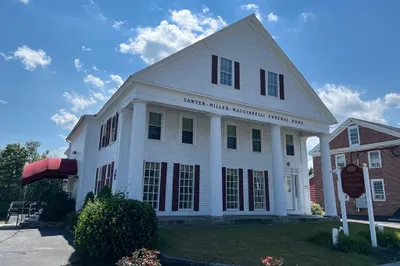 123 East Main St 1