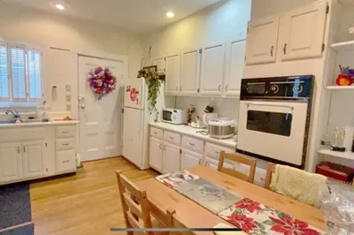 83 Putnam Ave #1