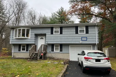 183 Oak Street 1