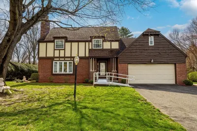 26 Kimberly Dr 1