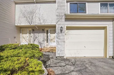 4 John Dr #4 1