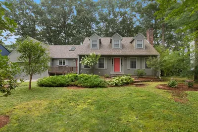 25 Virginia Ln