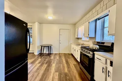 116 Fort Plesant Ave #2R