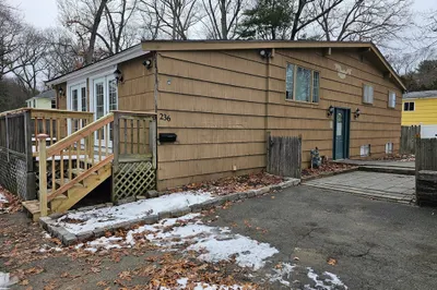236 N Main St