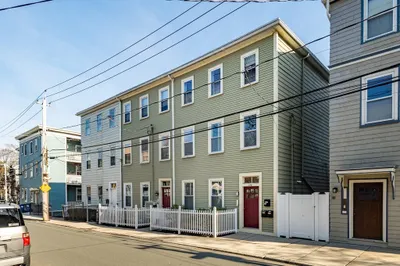 178 Chestnut Ave #1