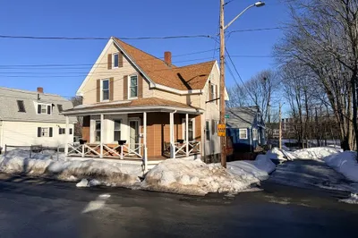 79 Lawrence St