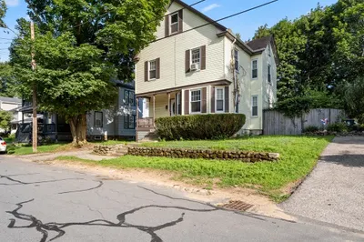 90 8th Ave 1
