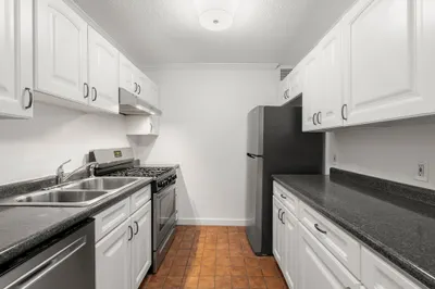 33 Pond Ave #523 1