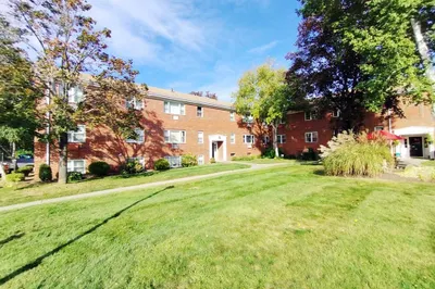 199 Regency Park Drive #199 1