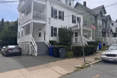 40 Newcastle Rd #1 1