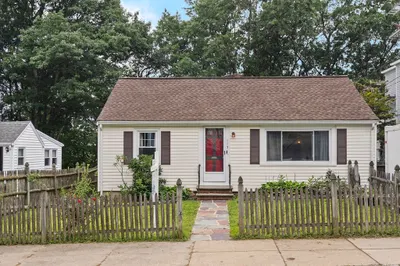 113 Bateman St