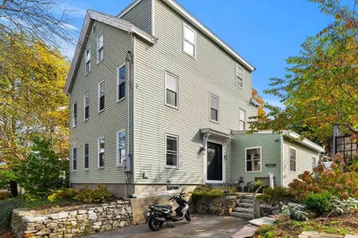 21 Woodland St #21 1