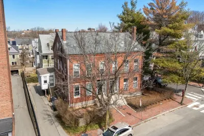 343 Harvard St 1