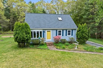 41 Sharon Road 1
