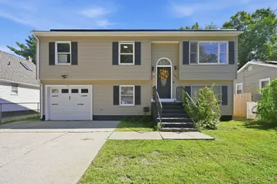191 Lamont St 1
