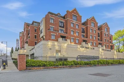 1501 Commonwealth Ave #PH1