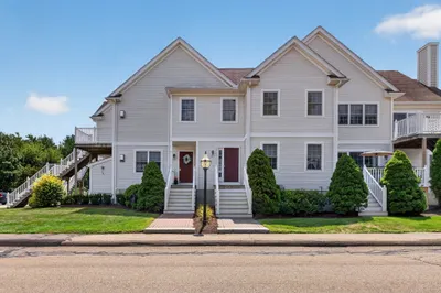 521 Hampton Way #521 1