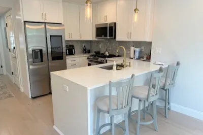185 Maverick Street #2