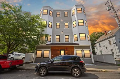 208 Spencer Ave #8 1