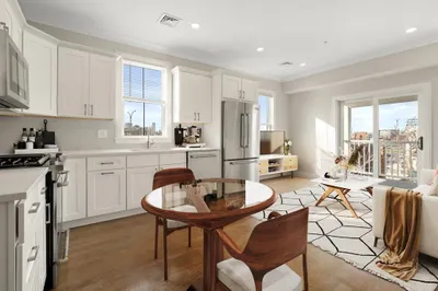 134 Chelsea Street #1 1