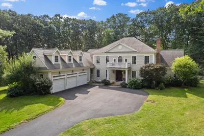 167 Kings Grant Rd 1