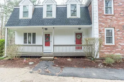4 Colonial Dr #4 1