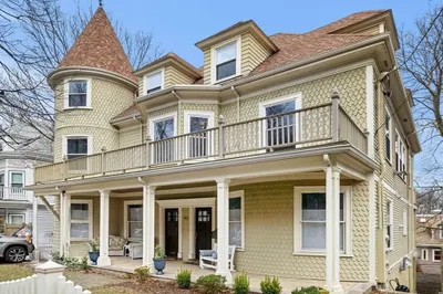 40 University Rd #2 1