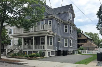 29 Cleveland St #1