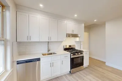 391 Linwood Ave #2 1