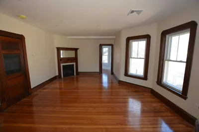 35 Lincoln St #2