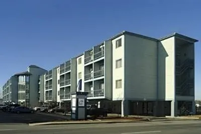 32 Ashworth Ave #329 1