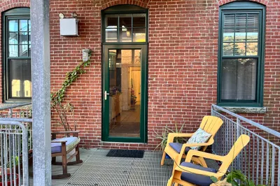 60 Dudley St #25 1