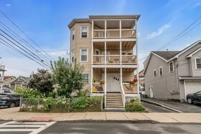 51-53 Rock Valley Avenue #2 1
