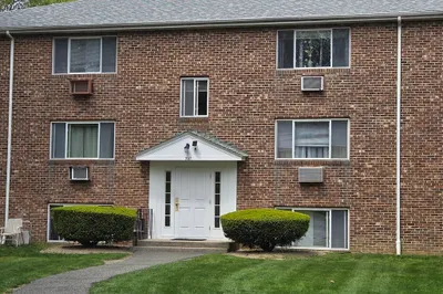 307 W Main St #7