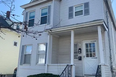 56 Sydney St #1