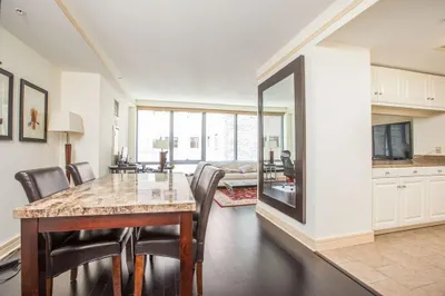 3 Avery St #701