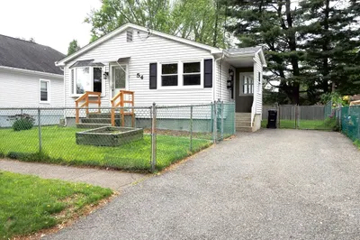 54 Stewart St 1