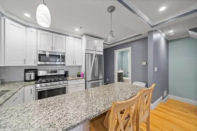 12 Loring St #1 1