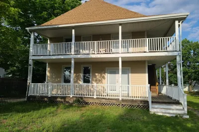 571 Main Street #2 1