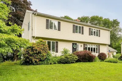 44 Williams Road 1