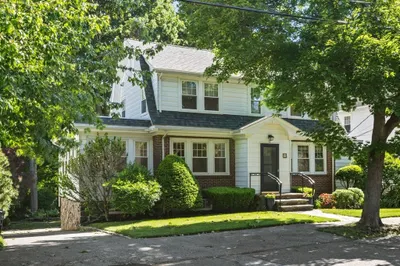 32 Pilgrim Road 1
