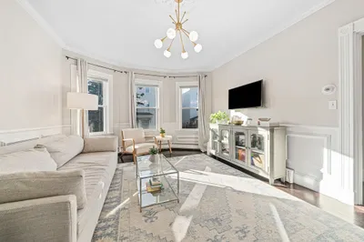37 Moseley St #2
