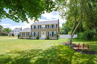 9 Tanglewood Road