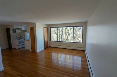 191 W. Wyoming Ave #14